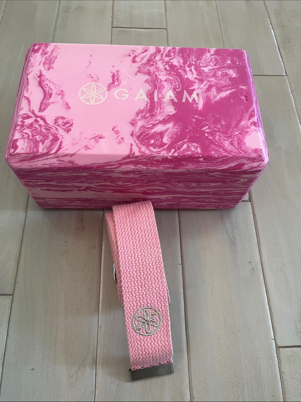 Gaiam yoga block and strap